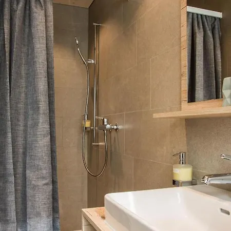 Hotel Kronelodge - Self-check-in *