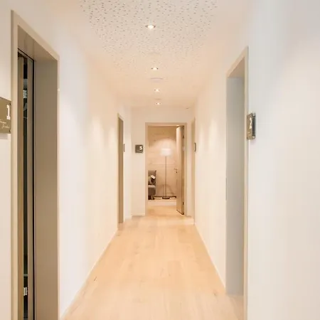 Kronelodge - Self-check-in Hotel *